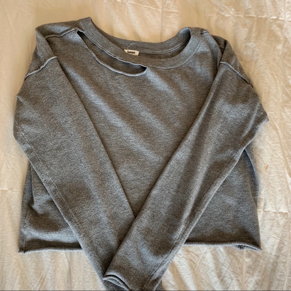 garage long sleeve crop top with fashion rip